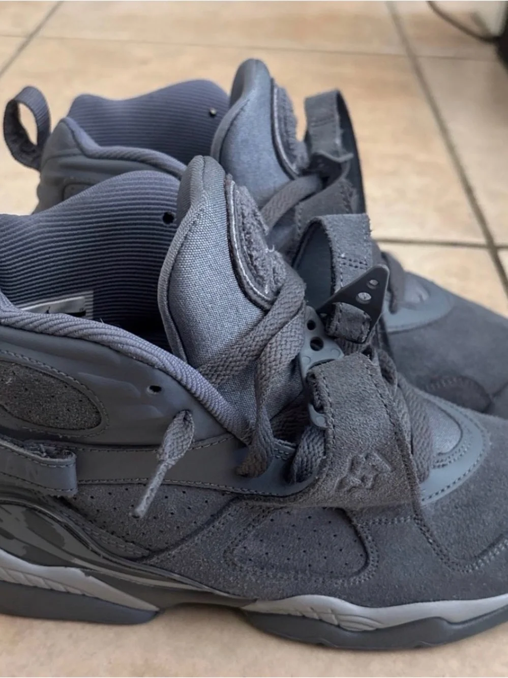 Nike Air Jordan 8 GS (Cool Grey) Size 5y